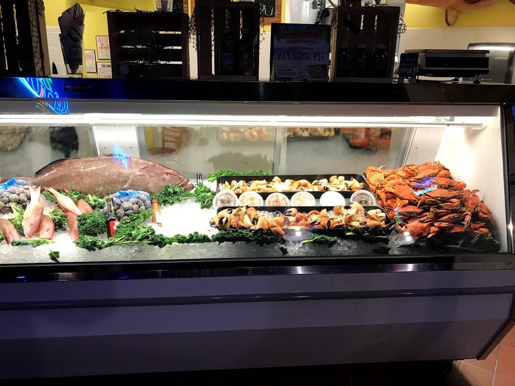 Pinchers | restaurant | 28330 Paseo Drive Suite 185, Wesley Chapel, FL 33543, USA | 8135288715 OR +1 813-528-8715