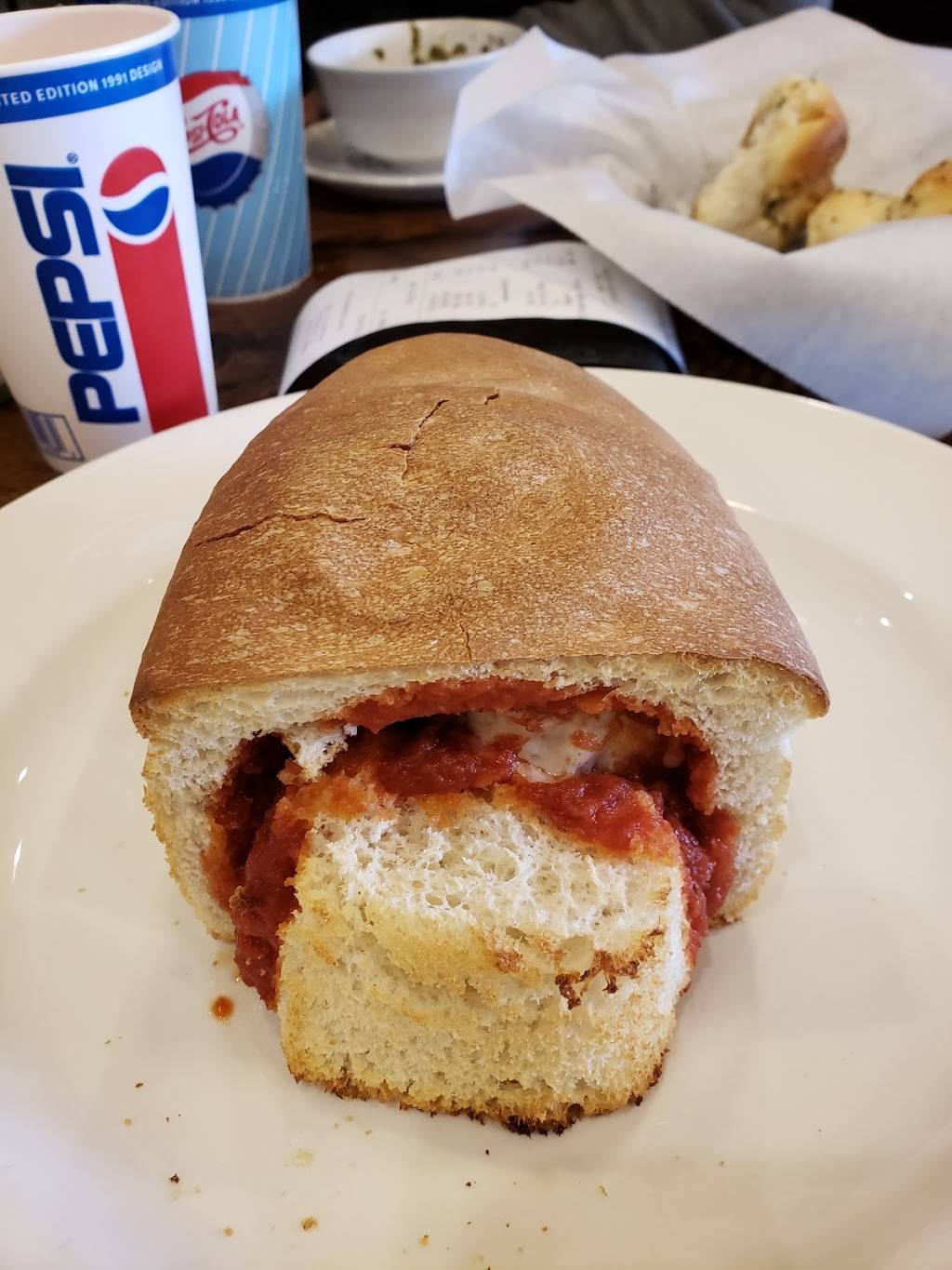 Mangino’s Pizzeria | restaurant | 2710 Wilmington Rd, New Castle, PA 16105, USA | 7242026689 OR +1 724-202-6689