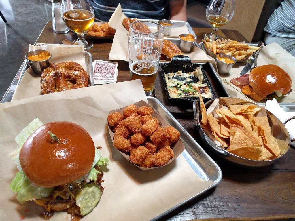 Lucky Luke Brewpub | restaurant | 735 W Lancaster Blvd, Lancaster, CA 93534, USA | 6615223775 OR +1 661-522-3775