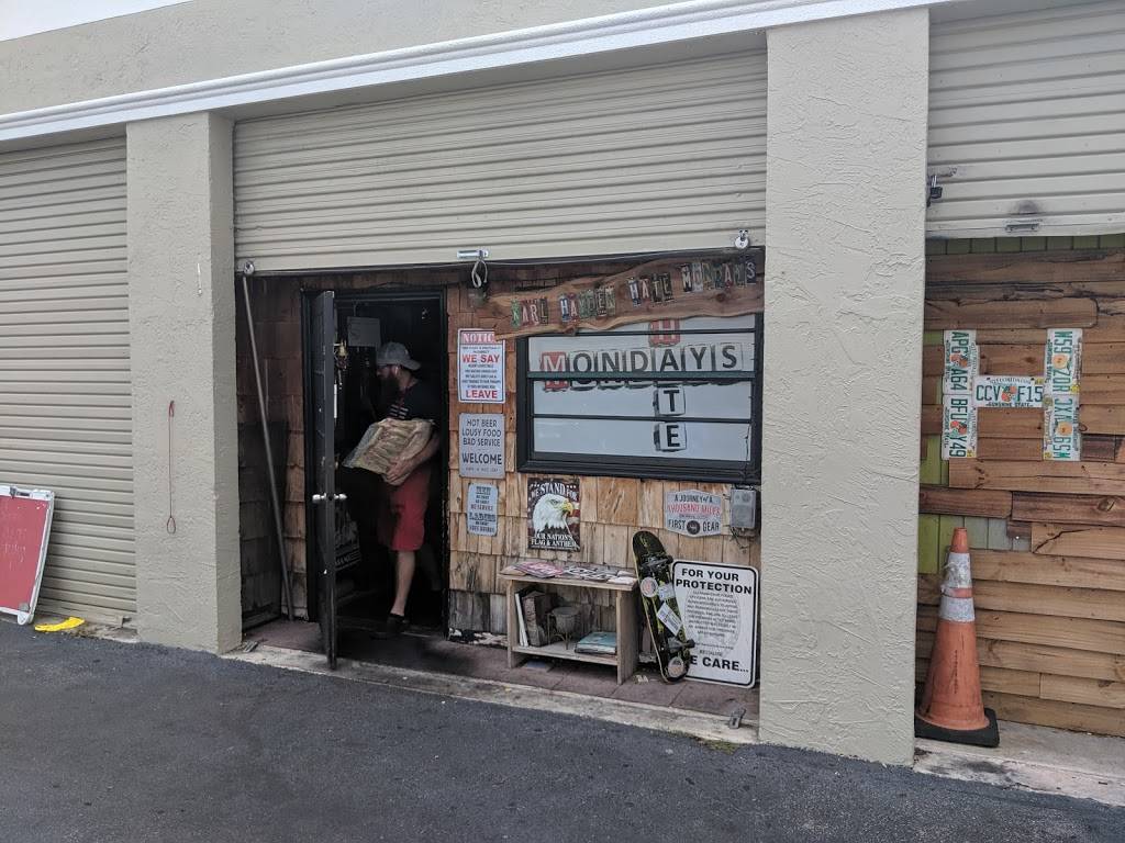 Hate Mondays Tavern | restaurant | 12461 SW 130th St, Miami, FL 33186, USA | 3053784900 OR +1 305-378-4900