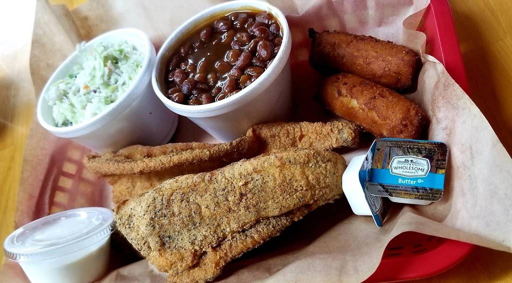 Cainos Red Barn Grill | restaurant | 101 Red Barn Rd, Hubert, NC 28539, USA | 9103262276 OR +1 910-326-2276