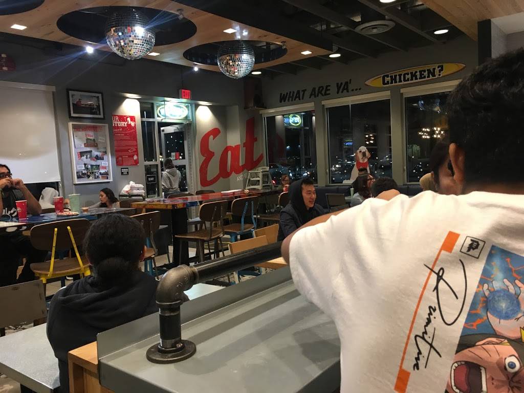 Raising Canes Chicken Fingers | meal takeaway | 223 S Euclid St, Anaheim, CA 92802, USA | 7147760121 OR +1 714-776-0121