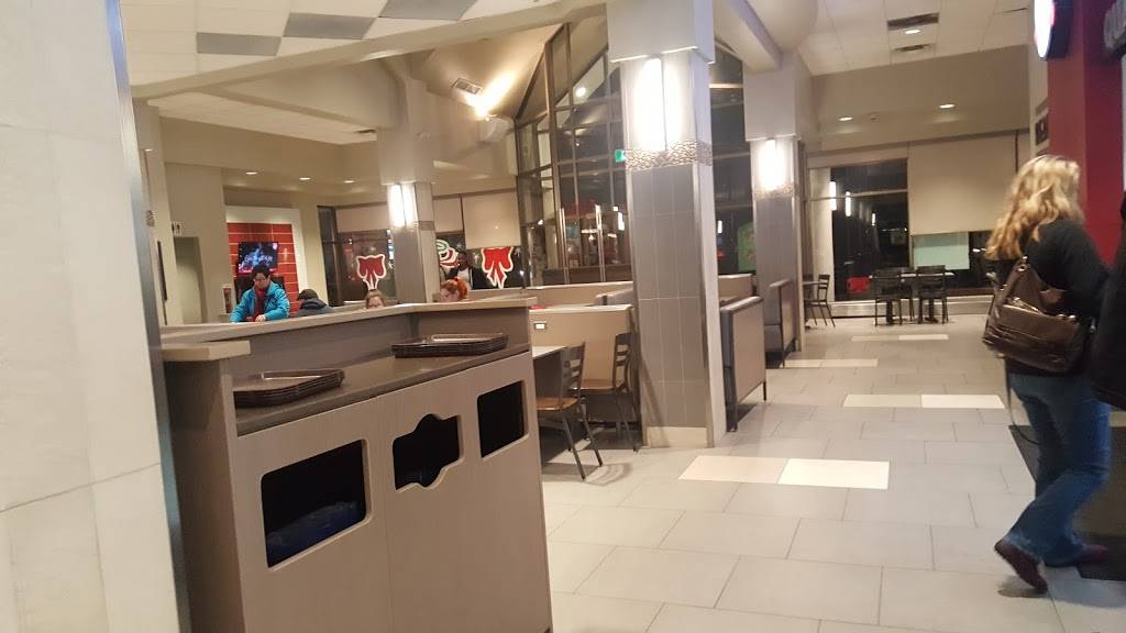 Wendys | restaurant | 1 Paisley Ct, Whitby, ON L1N 9L2, Canada | 9056651176 OR +1 905-665-1176