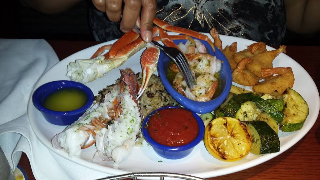 Red Lobster | restaurant | 1477 Greenville Ave, Staunton, VA 24401, USA | 5408877582 OR +1 540-887-7582