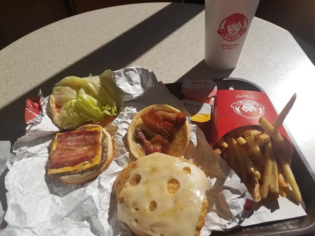 Wendys | restaurant | 8470 SW State Rd 200, Ocala, FL 34481, USA | 3522379416 OR +1 352-237-9416