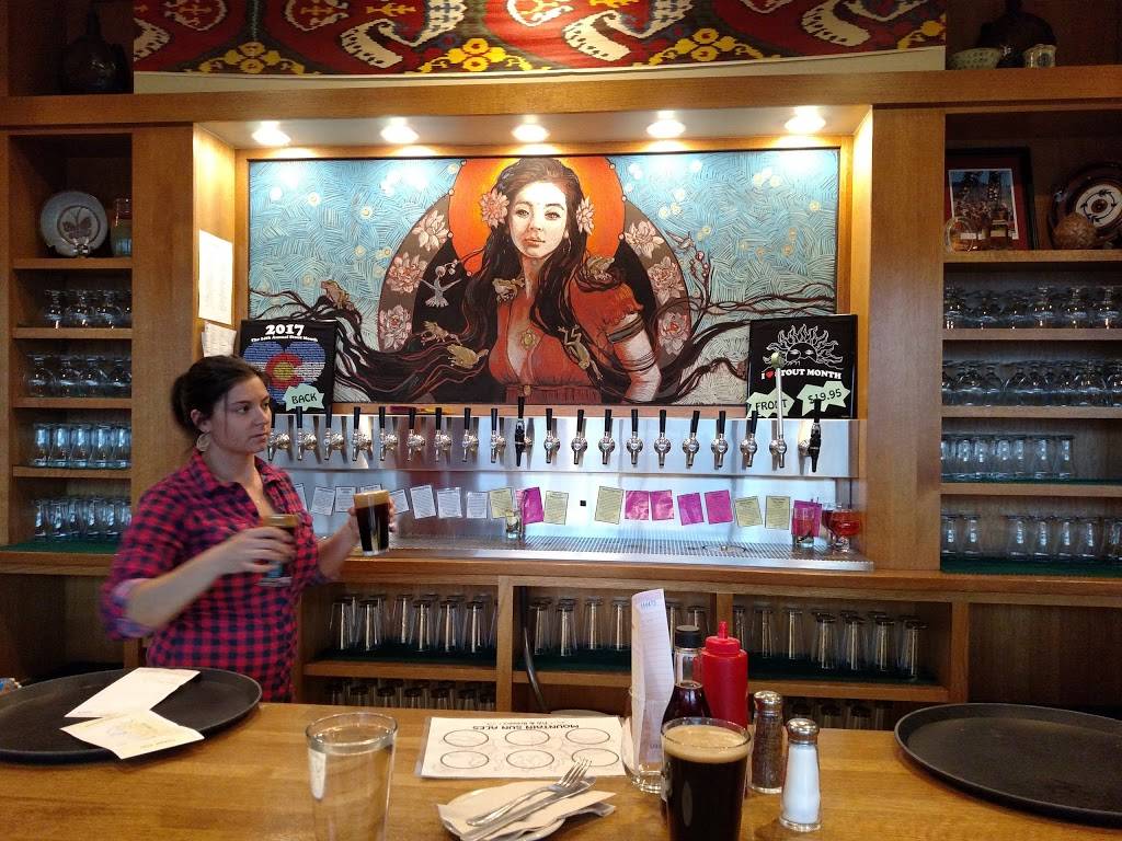 Longs Peak Pub & Taphouse | restaurant | 600 Longs Peak Ave, Longmont, CO 80501, USA | 3036517886 OR +1 303-651-7886