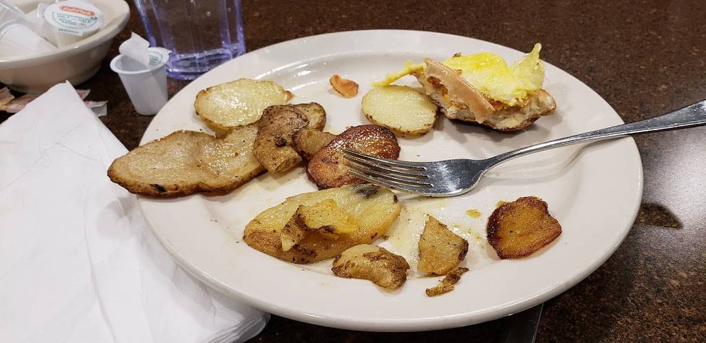 Eatn Park | restaurant | 380 Freeport St, New Kensington, PA 15068, USA | 7243353361 OR +1 724-335-3361