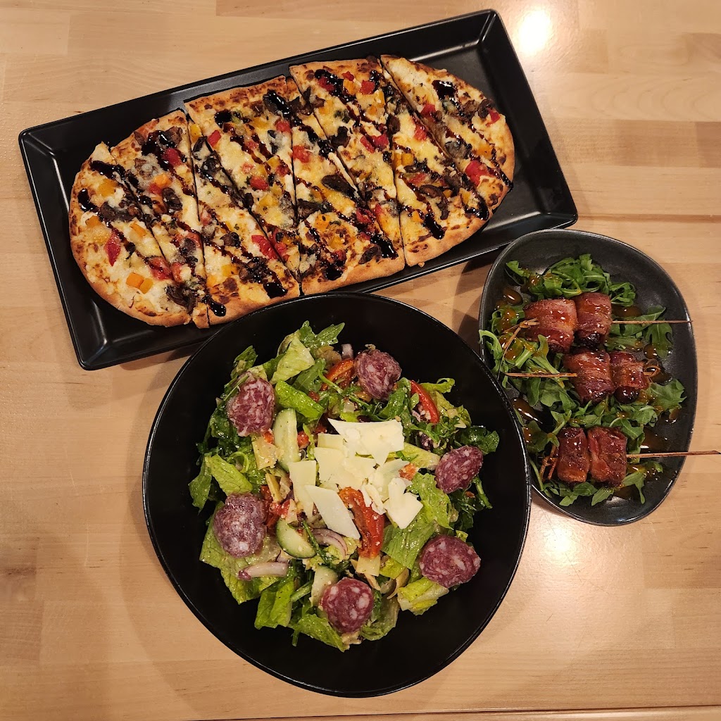 Spoke and Vine | restaurant | 3146 95th St, Evergreen Park, IL 60805, USA | 7086208877 OR +1 708-620-8877