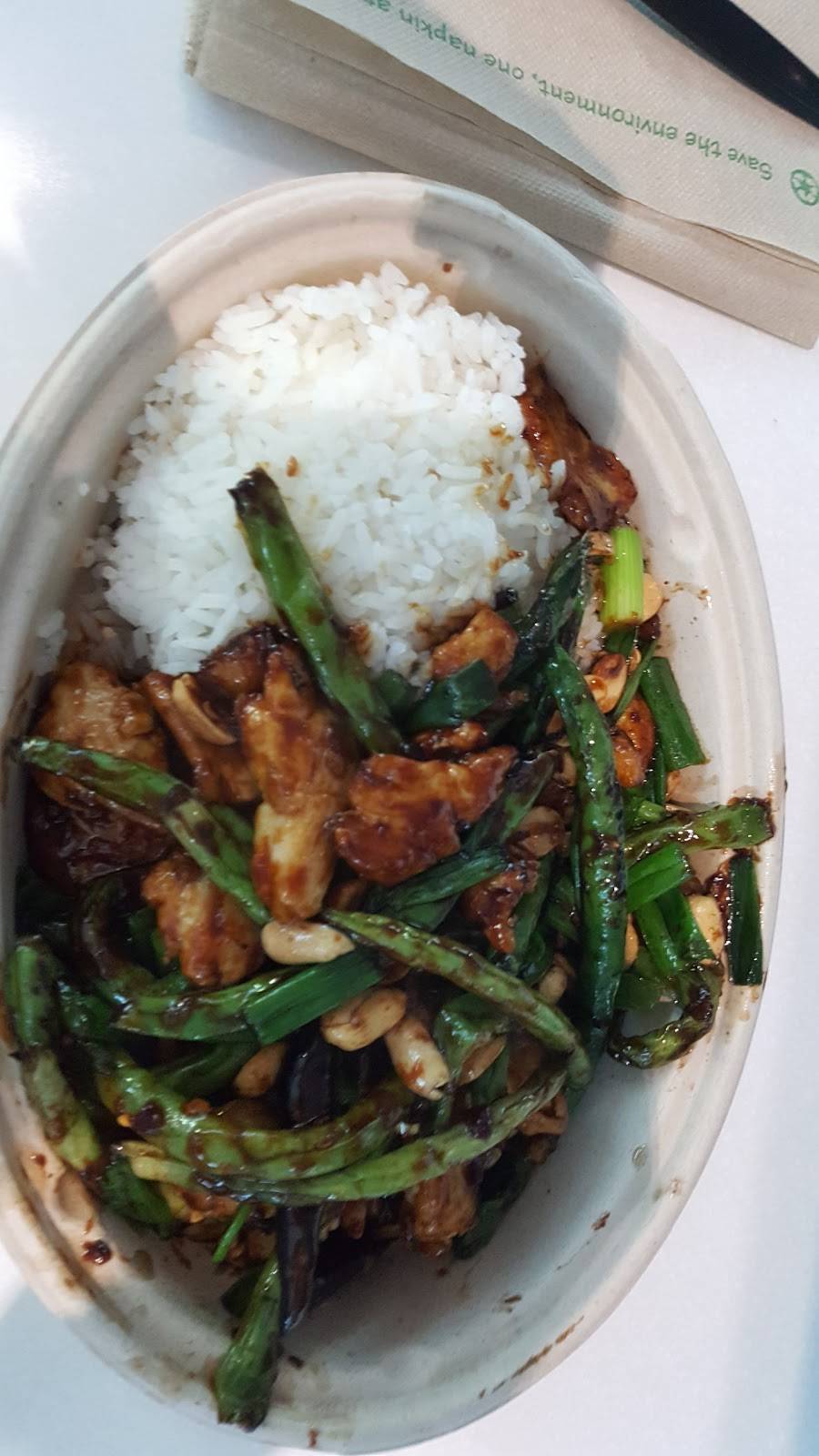 Big Bowl | restaurant | 8500 Peña Blvd, Denver, CO 80249, USA | 7202512566 OR +1 720-251-2566