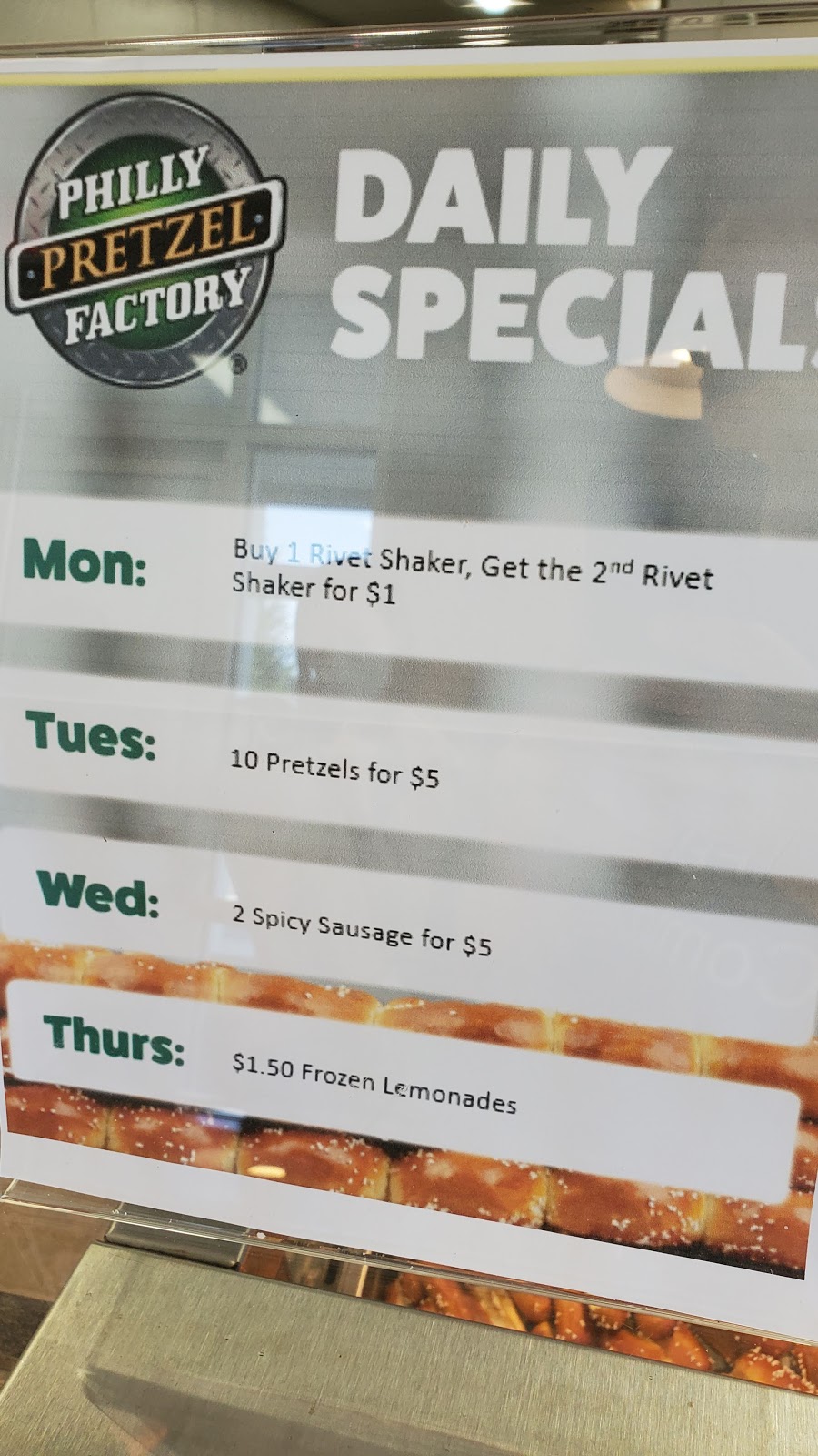 Philly Pretzel Factory | bakery | 233 Hershey Rd Suite B, Hummelstown, PA 17036, USA | 7177690109 OR +1 717-769-0109