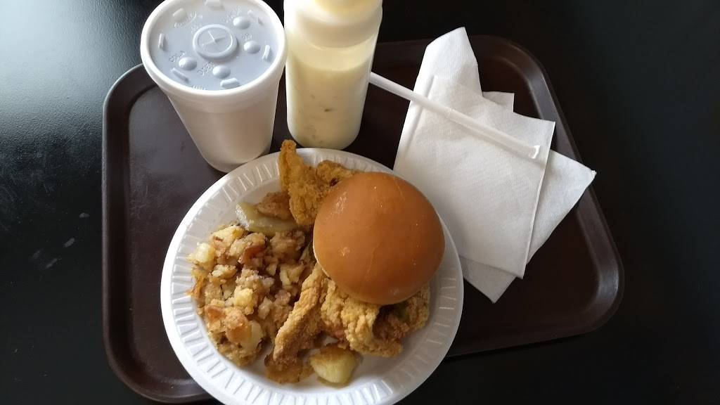 Ye Olde Fish House | restaurant | 2024 17th St, Columbus, IN 47201, USA | 8123782921 OR +1 812-378-2921