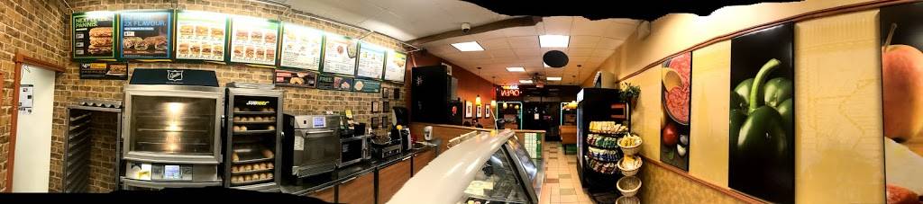 Subway | restaurant | 1961 Finch Ave W, North York, ON M3N 2V3, Canada | 4167420936 OR +1 416-742-0936