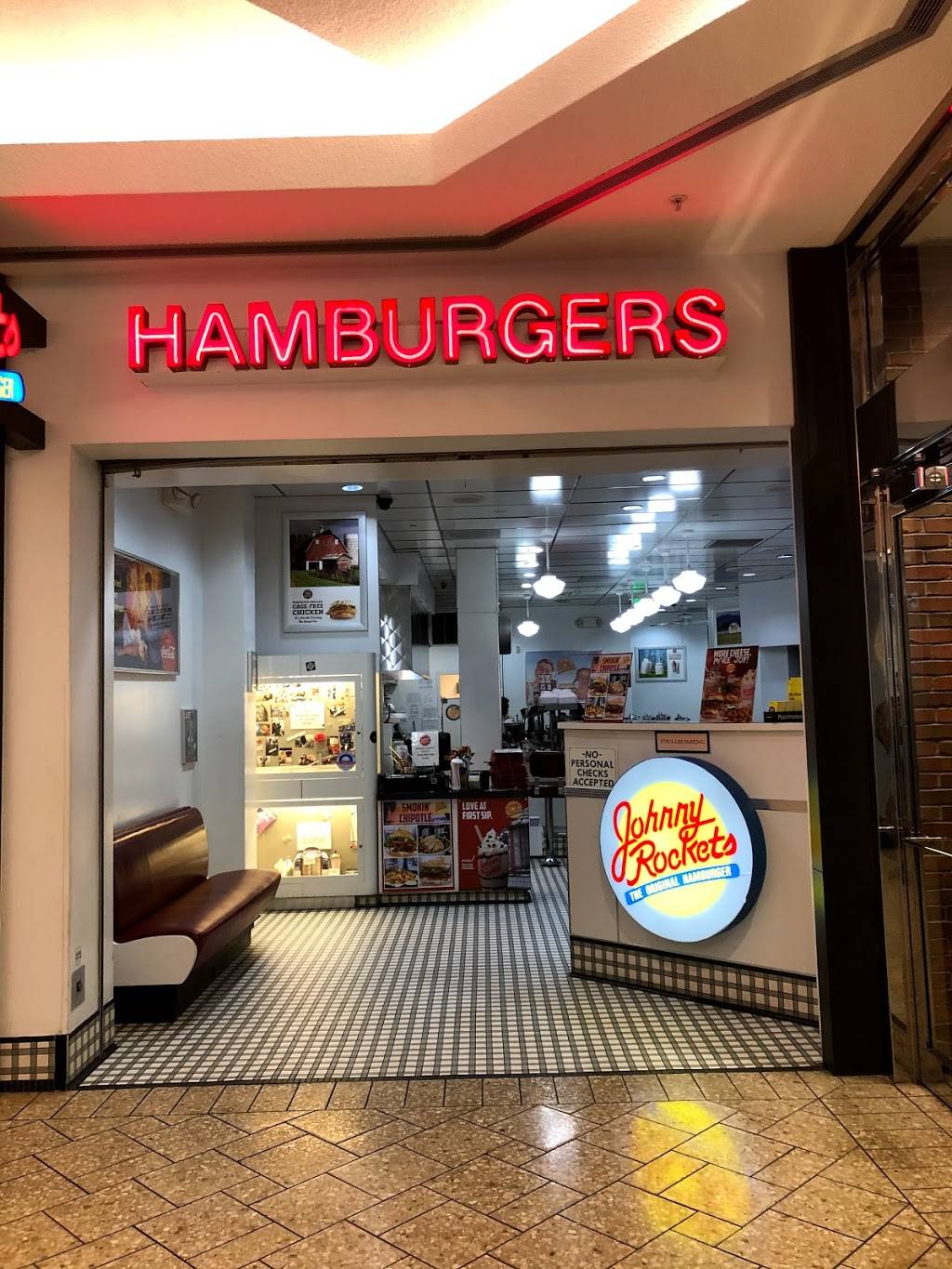 Johnny Rockets | restaurant | 3000 E 1st Ave Space. 113, Denver, CO 80206, USA | 3033995522 OR +1 303-399-5522