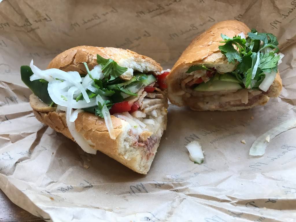 Lotus Cafe & Banh Mi Sandwich | cafe | 719 W Maxwell St, Chicago, IL 60607, USA | 3127337595 OR +1 312-733-7595