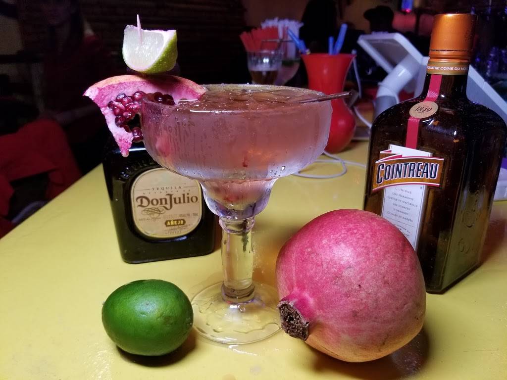 Crazy Willys | restaurant | 117-10 Jamaica Ave, Richmond Hill, NY 11418, USA | 7184415614 OR +1 718-441-5614