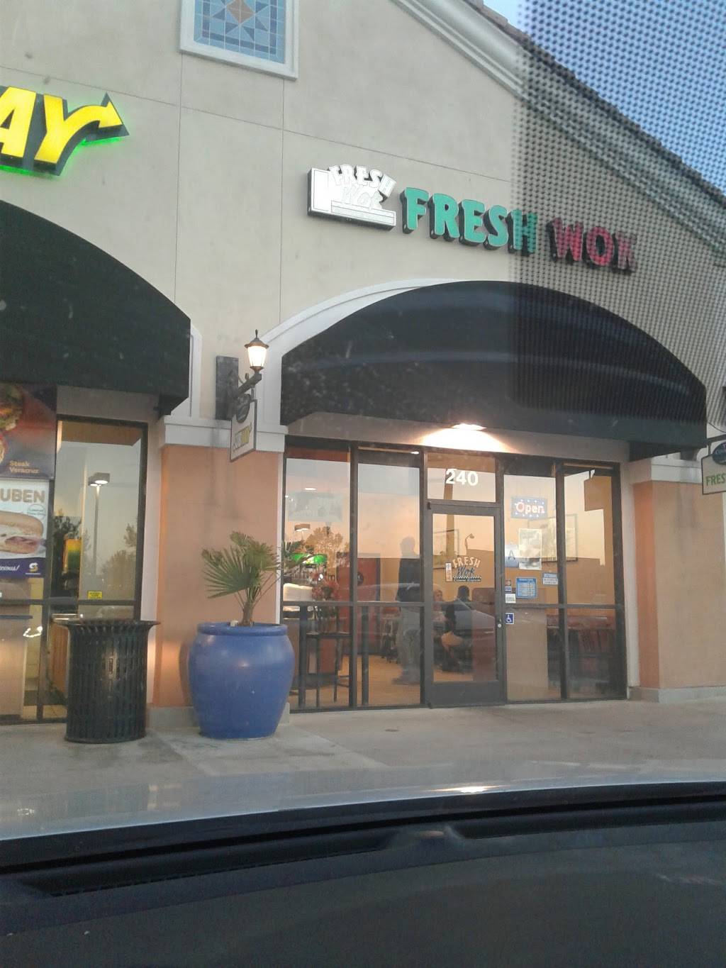 Fresh Wok | restaurant | 14898 Dale Evans Pkwy # 240, Apple Valley, CA 92307, USA | 7609617991 OR +1 760-961-7991