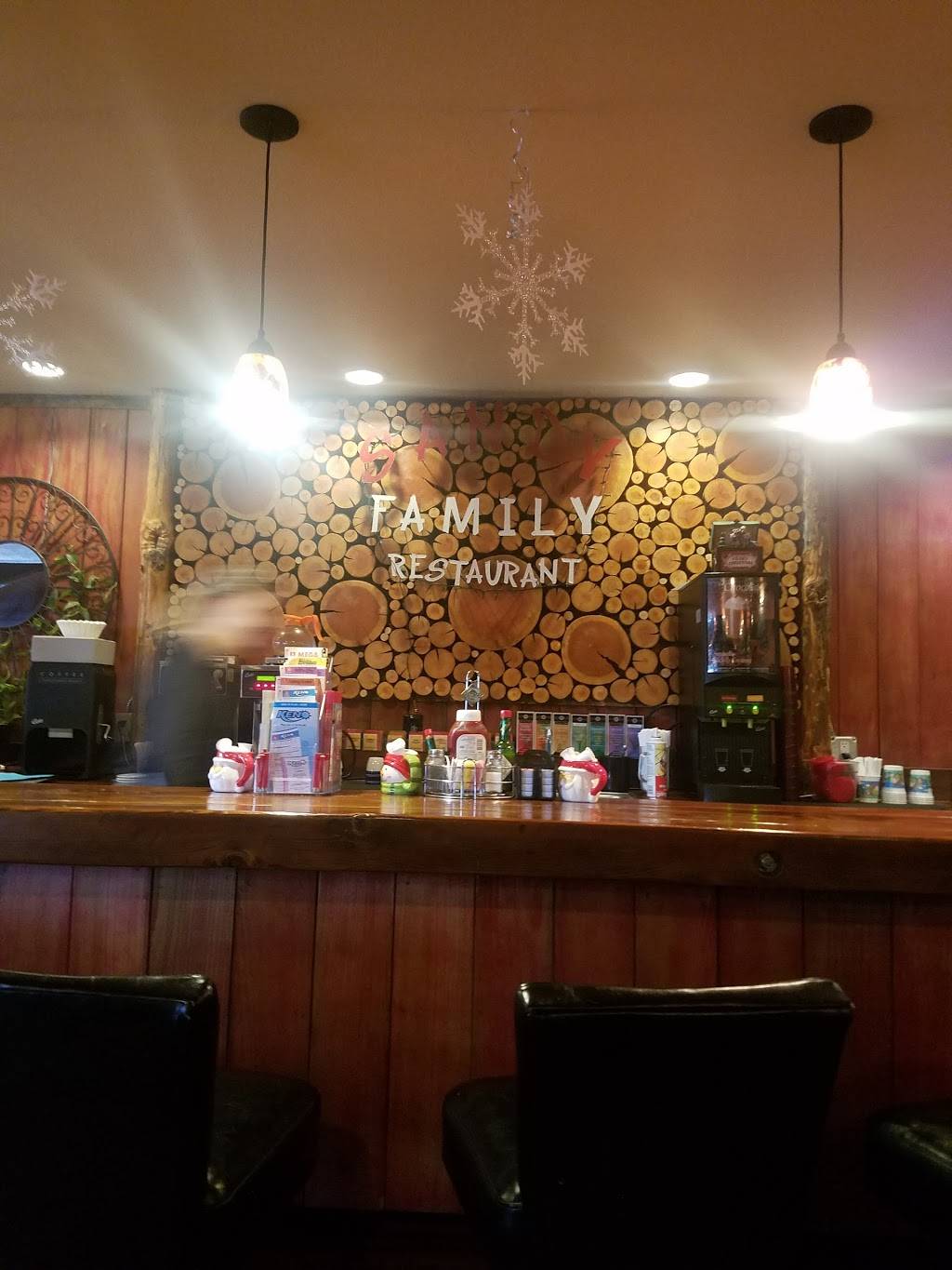 Rias Bar | restaurant | 39024 Proctor Blvd, Sandy, OR 97055, USA | 5038268536 OR +1 503-826-8536