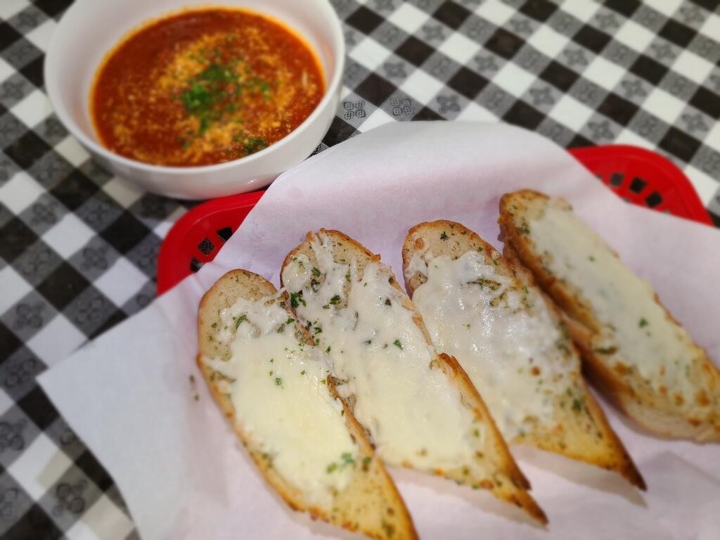 Pazzo Pastaria | restaurant | 427 Lombrano St Unit 10, San Antonio, TX 78207, USA | 2109353565 OR +1 210-935-3565