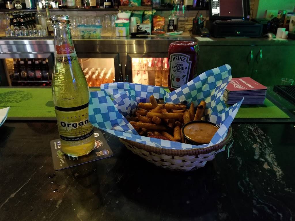 The Spot Bar and Lounge | restaurant | 9980 Airport Rd, Brampton, ON L6S 0C5, Canada | 9057993010 OR +1 905-799-3010