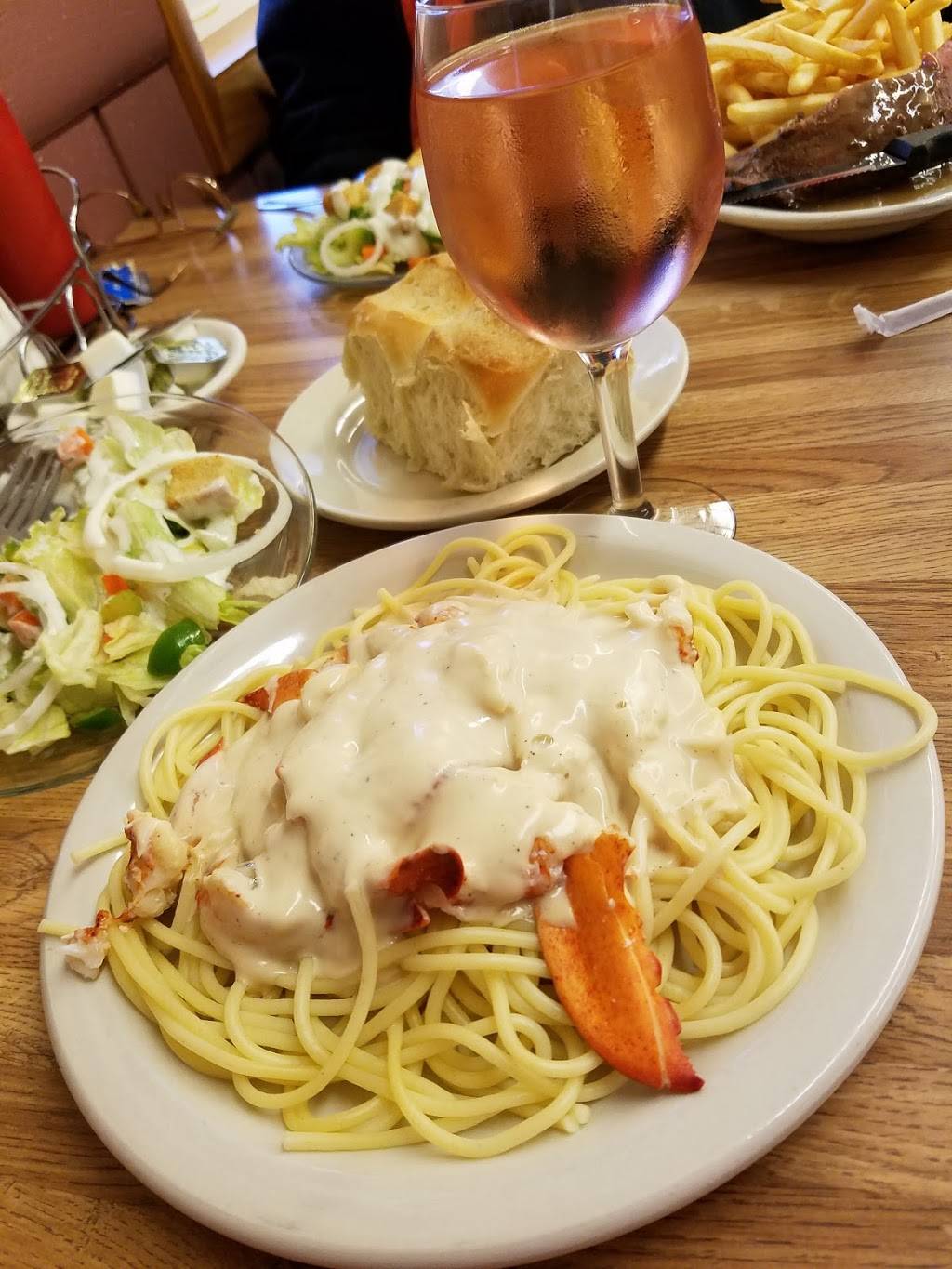 Brandon & Lauras Cafe | restaurant | 11 Seal Cove Rd, Southwest Harbor, ME 04679, USA | 2072445551 OR +1 207-244-5551