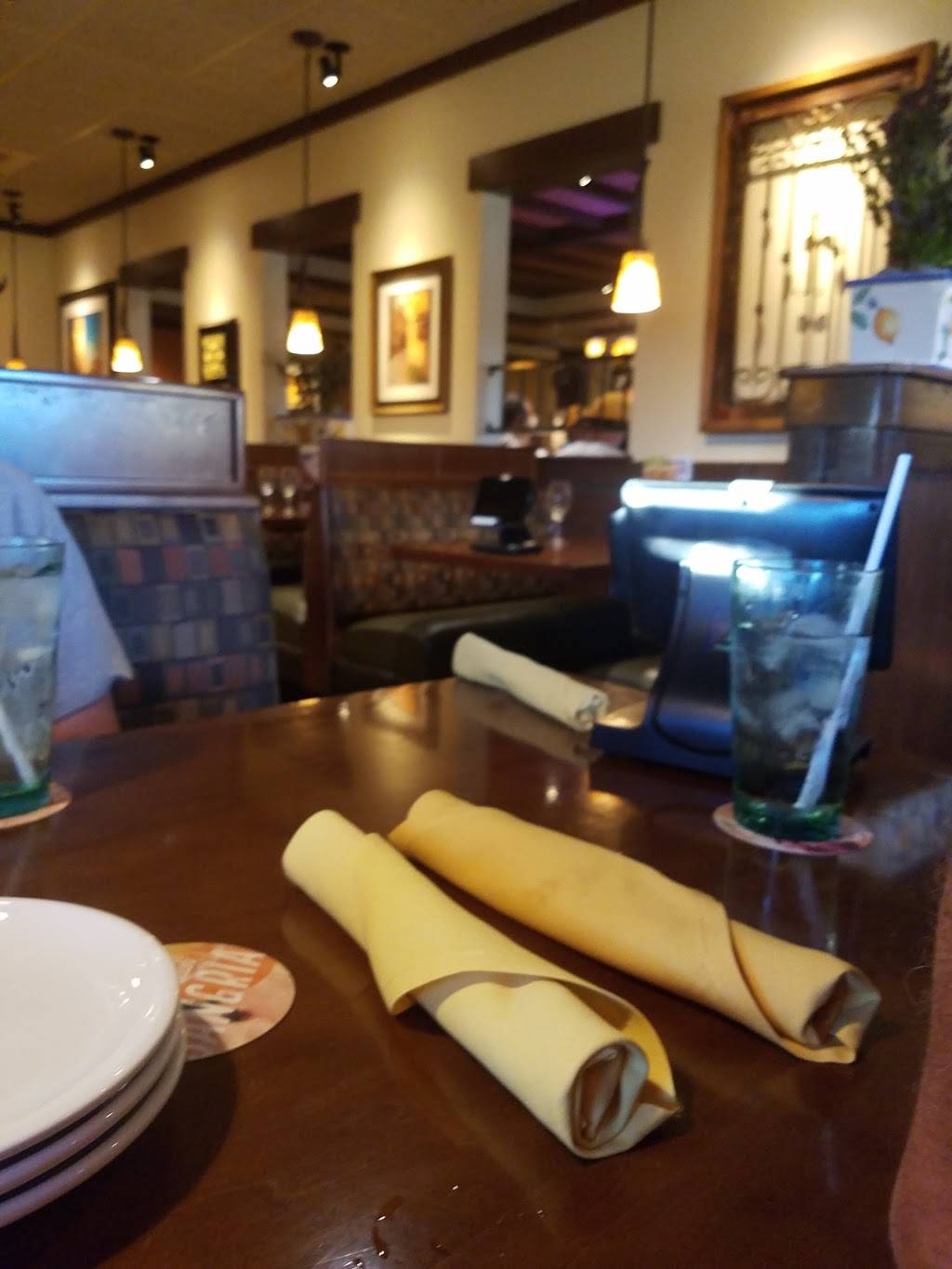 Olive Garden Italian Restaurant | meal takeaway | 4070 E Blue Grass Rd, Mt Pleasant, MI 48858, USA | 9897720007 OR +1 989-772-0007