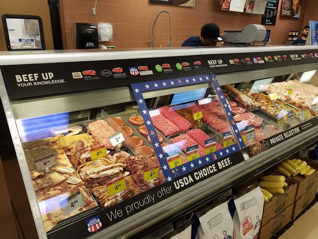 Applewood Village | shopping mall | 3400 Youngfield St, Wheat Ridge, CO 80033, USA | 3033005300 OR +1 303-300-5300