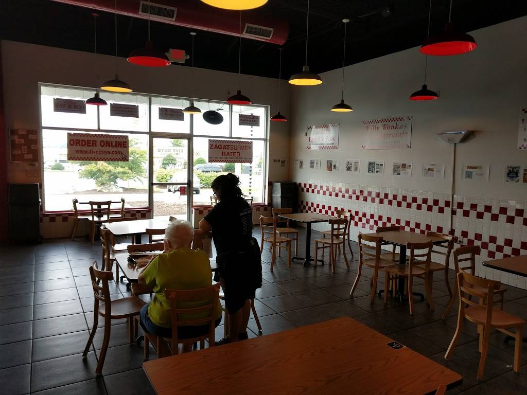 Five Guys | meal takeaway | 108 Burgess Rd, Harrisonburg, VA 22801, USA | 5404334897 OR +1 540-433-4897
