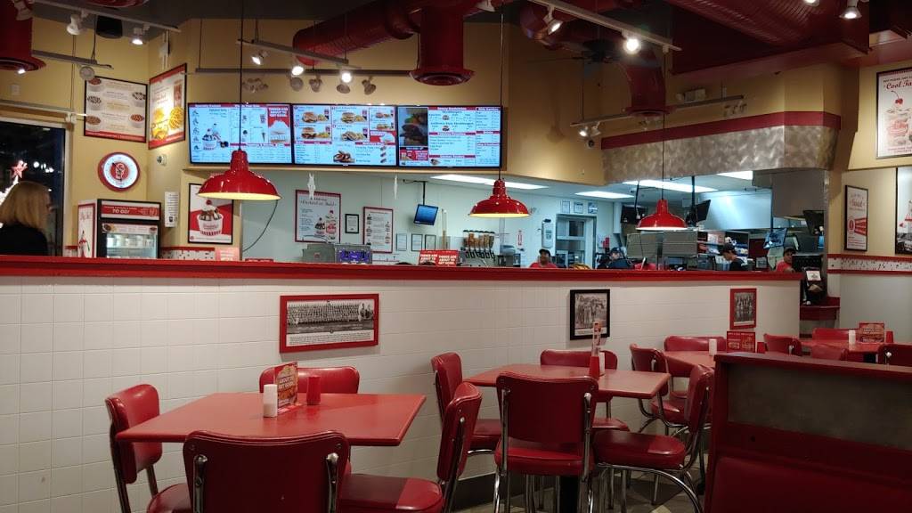 Freddys Frozen Custard & Steakburgers | restaurant | 24433 Interstate 10 Frontage Rd Suite 100, Katy, TX 77494, USA | 2813942002 OR +1 281-394-2002