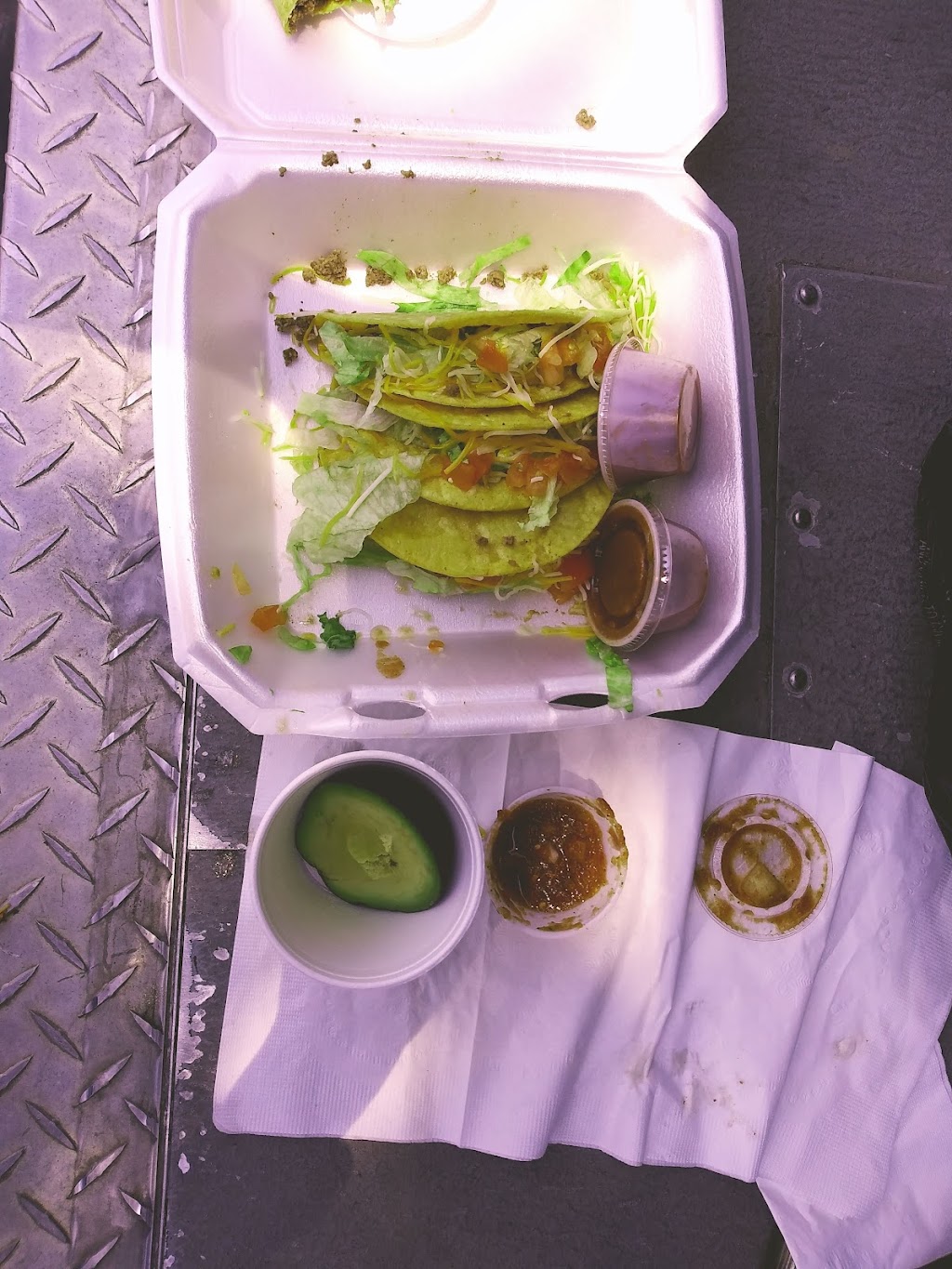 El Jefe | restaurant | 430 S Santa Fe Ave, Pueblo, CO 81003, USA | 7196211843 OR +1 719-621-1843