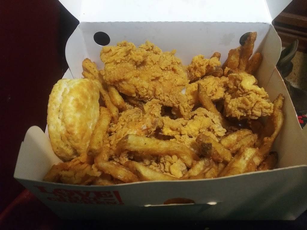 Popeyes Louisiana Kitchen | restaurant | 8449 TN-3 N, Millington, TN 38053, USA | 9018731187 OR +1 901-873-1187