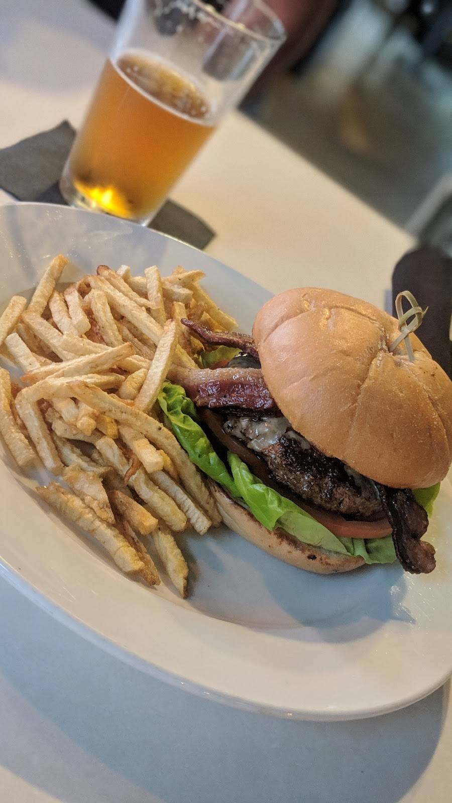 2 Rivers Bar and Grill | restaurant | 1700 Main St #110, Washougal, WA 98671, USA | 3602107987 OR +1 360-210-7987