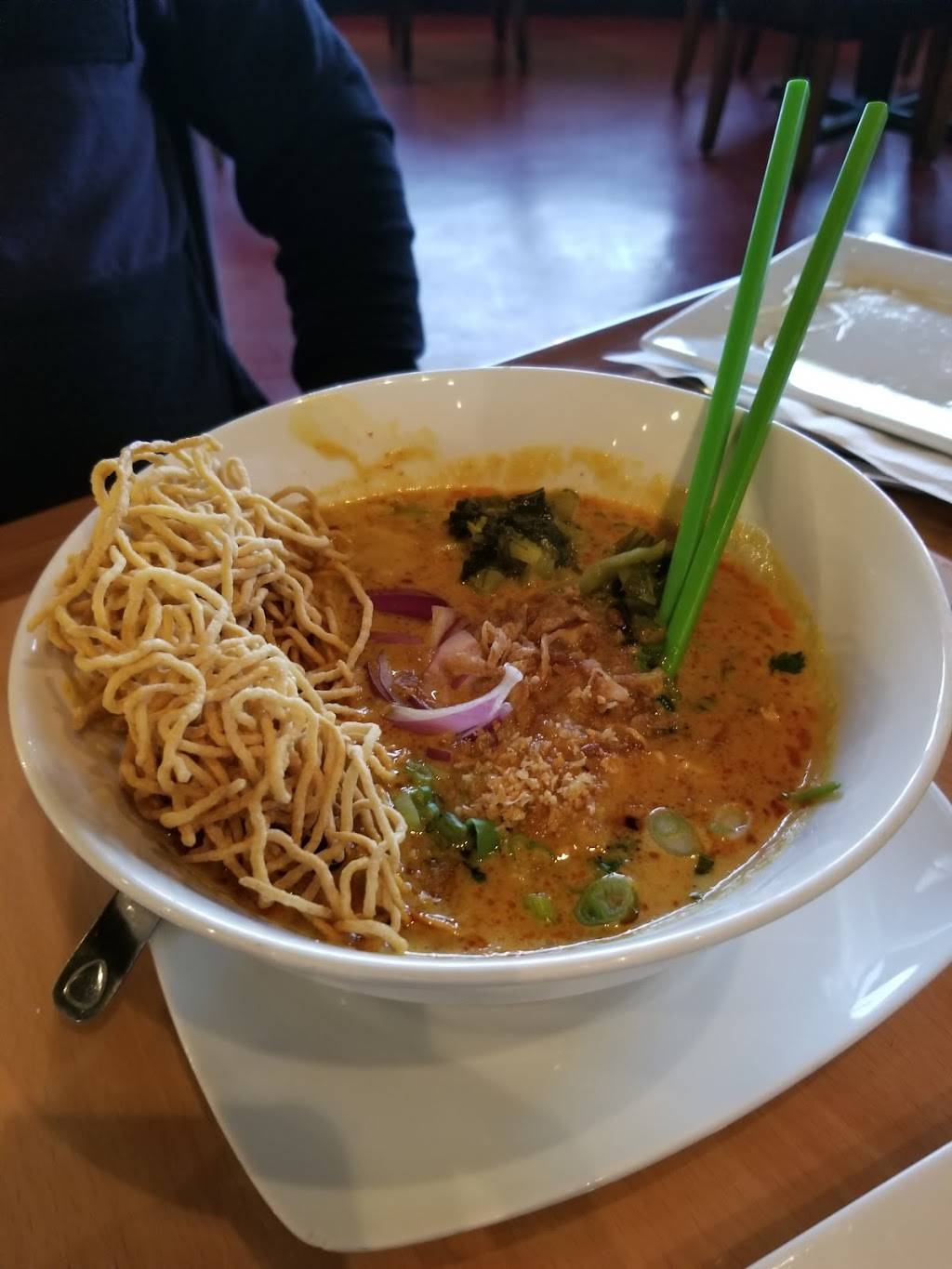 EAsT Thai and Sushi | restaurant | 5635 Alpha Rd, Dallas, TX 75240, USA | 4696770558 OR +1 469-677-0558