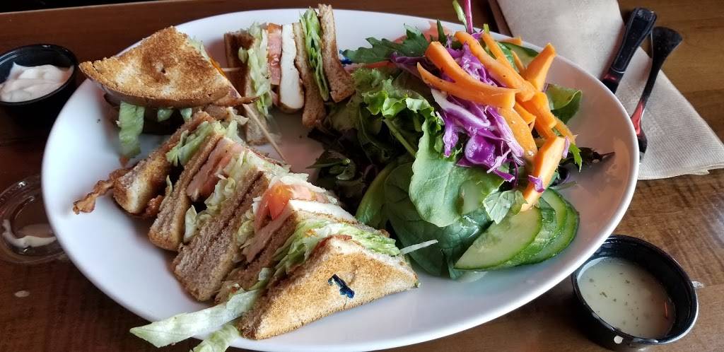 Gabbys | restaurant | 2899 Bloor St W, Etobicoke, ON M8X 1B3, Canada | 4162342899 OR +1 416-234-2899