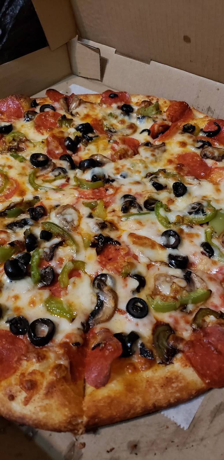 Romas Pizza | restaurant | 617 N Redondo Dr # B, Oceanside, CA 92057, USA | 7607572003 OR +1 760-757-2003