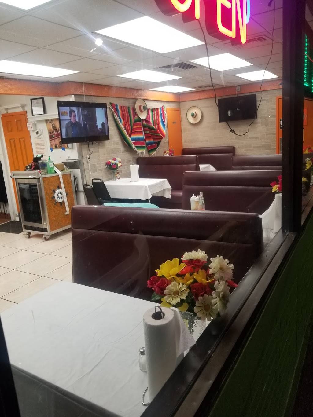 Tacos La Capital D.F. 2 | restaurant | 200 W Pipeline Rd, Hurst, TX 76053, USA | 8175106466 OR +1 817-510-6466