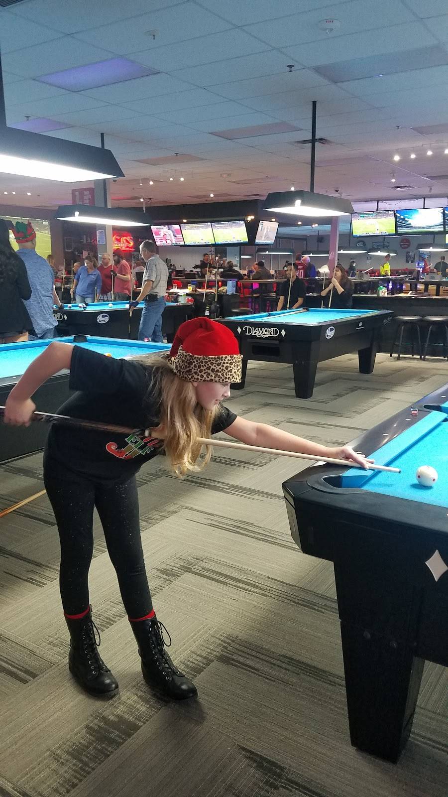 Racks Billards | restaurant | 312 N Mall Entrance Rd, Sanford, FL 32771, USA | 4074497665 OR +1 407-449-7665