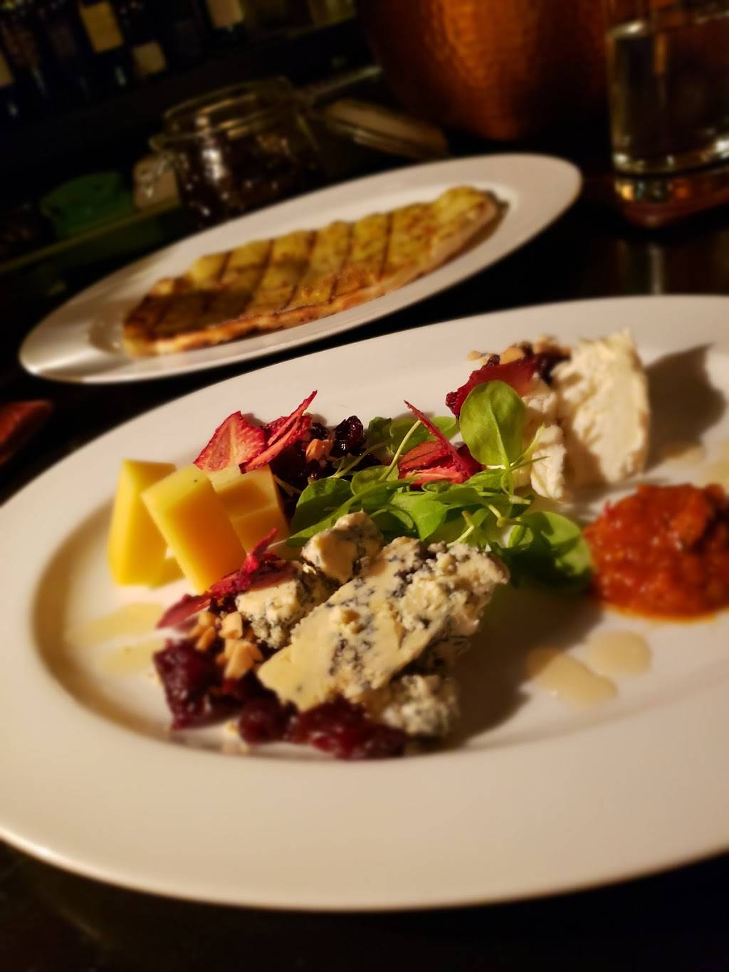 P.S. Steak | restaurant | 510 Groveland Ave, Minneapolis, MN 55403, USA | 6128861620 OR +1 612-886-1620