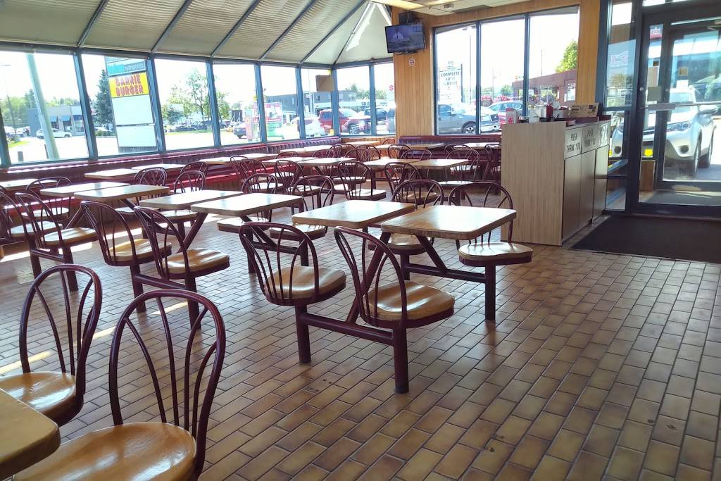 Barrie Burger Dunlop | restaurant | 404 Dunlop St W, Barrie, ON L4N 1C2, Canada | 7057220660 OR +1 705-722-0660