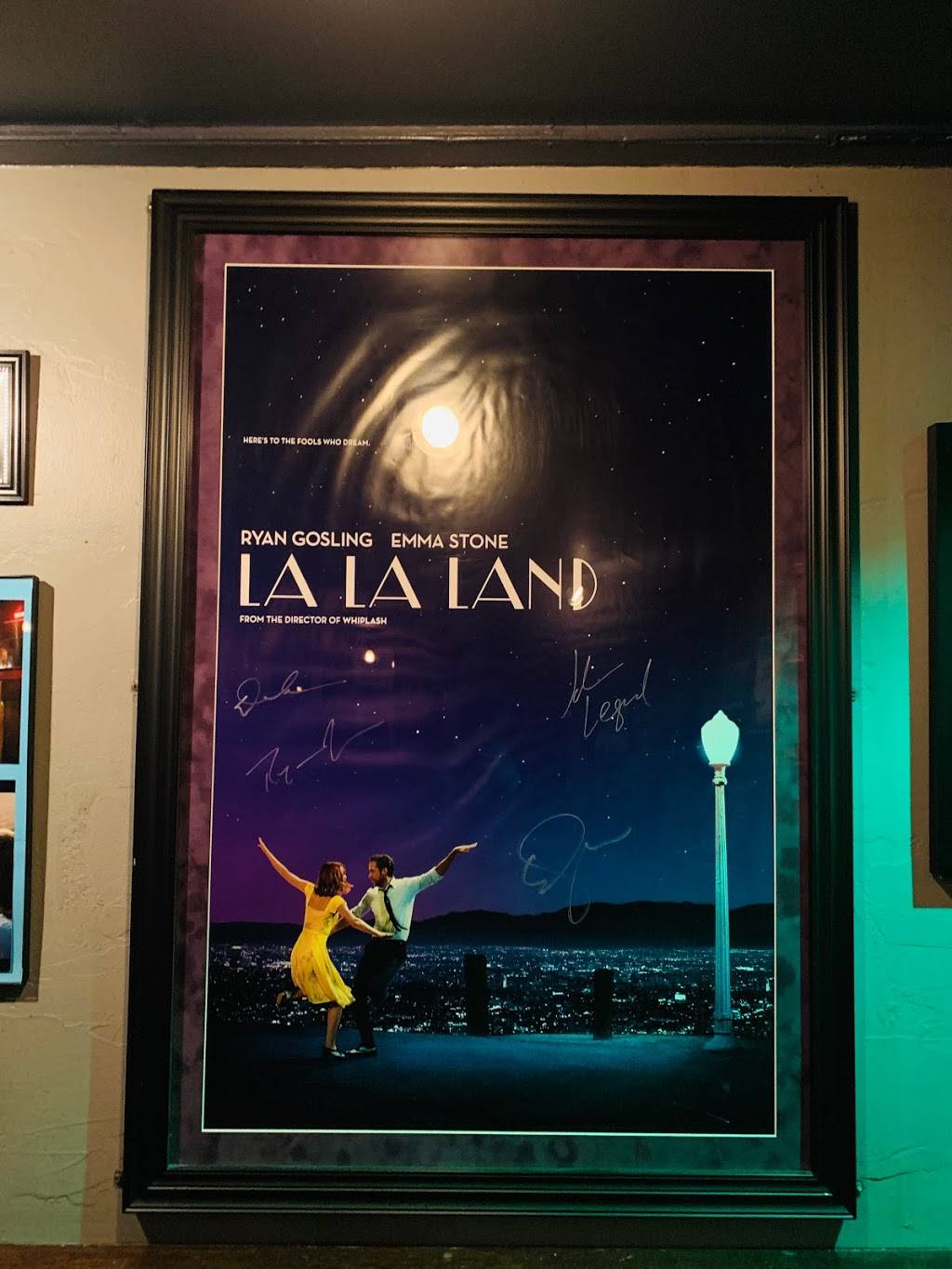 The Lighthouse Cafe | cafe | 30 Pier Ave, Hermosa Beach, CA 90254, USA | 3103769833 OR +1 310-376-9833