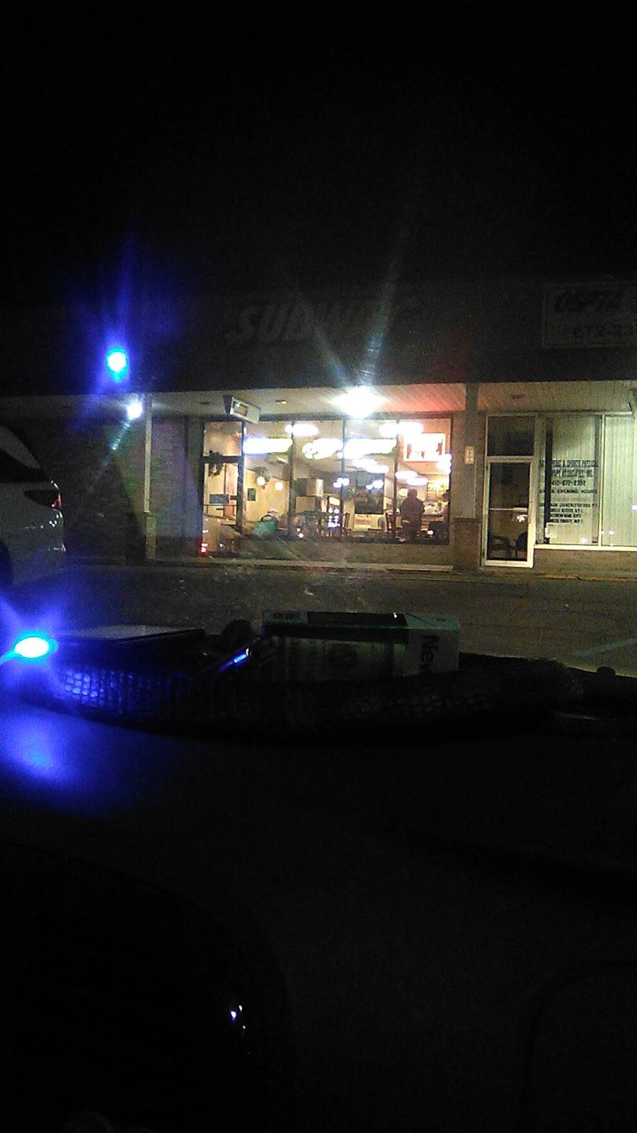 Subway | restaurant | 1985 Lincoln Way, White Oak, PA 15131, USA | 4126725106 OR +1 412-672-5106