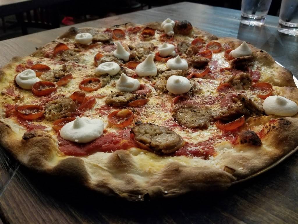 Pizza Rock | restaurant | 1020 K St, Sacramento, CA 95814, USA | 9167375777 OR +1 916-737-5777