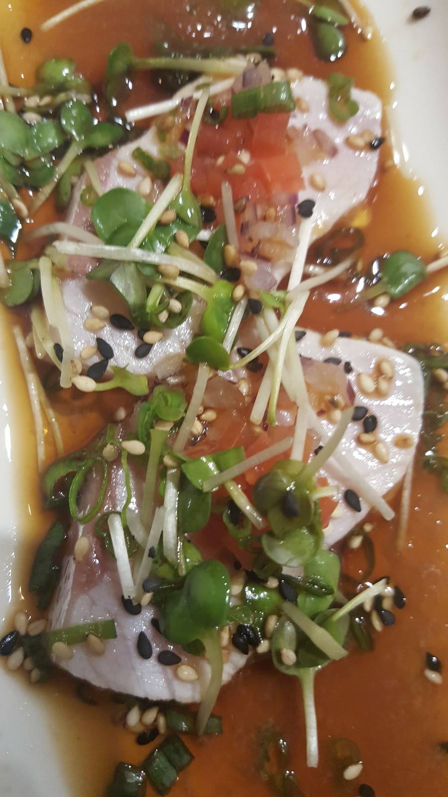 Mirai Sushi | restaurant | 990 N Mies Van Der Rohe Way, Chicago, IL 60611, USA | 3122809100 OR +1 312-280-9100