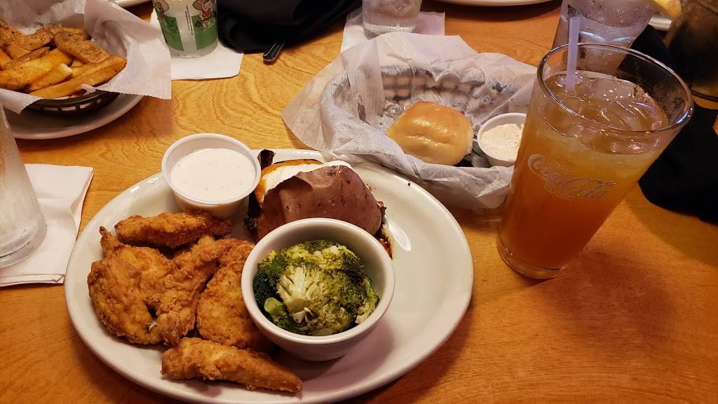 Texas Roadhouse | restaurant | 170 S Wilmot Rd, Tucson, AZ 85711, USA | 5205147427 OR +1 520-514-7427