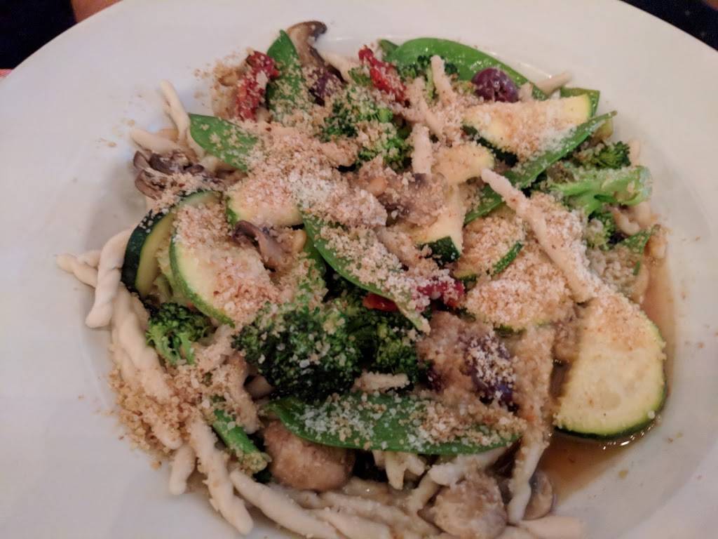 Isola Bella italian eatery | restaurant | 5904 Marina Dr, Holmes Beach, FL 34217, USA | 9412425309 OR +1 941-242-5309