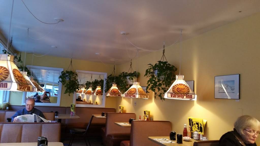 Varsity Inn Restaurant | restaurant | 1801 N 34th St, Seattle, WA 98103, USA | 2065472161 OR +1 206-547-2161