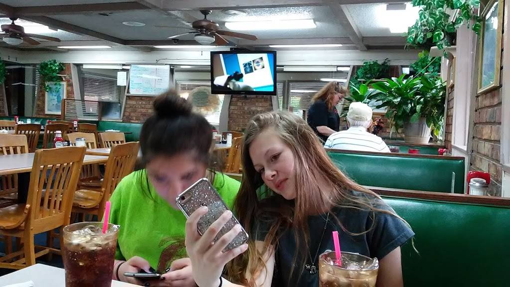 Moes Cafe | cafe | 4705 River Oaks Blvd, Fort Worth, TX 76114, USA | 8173789262 OR +1 817-378-9262