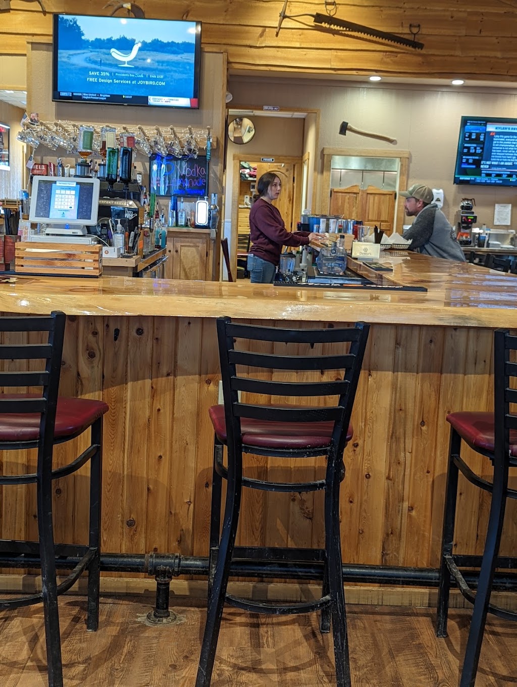 The Forester Pub | restaurant | 204 W Broadway, Lincoln, ME 04457, USA | 2074039224 OR +1 207-403-9224