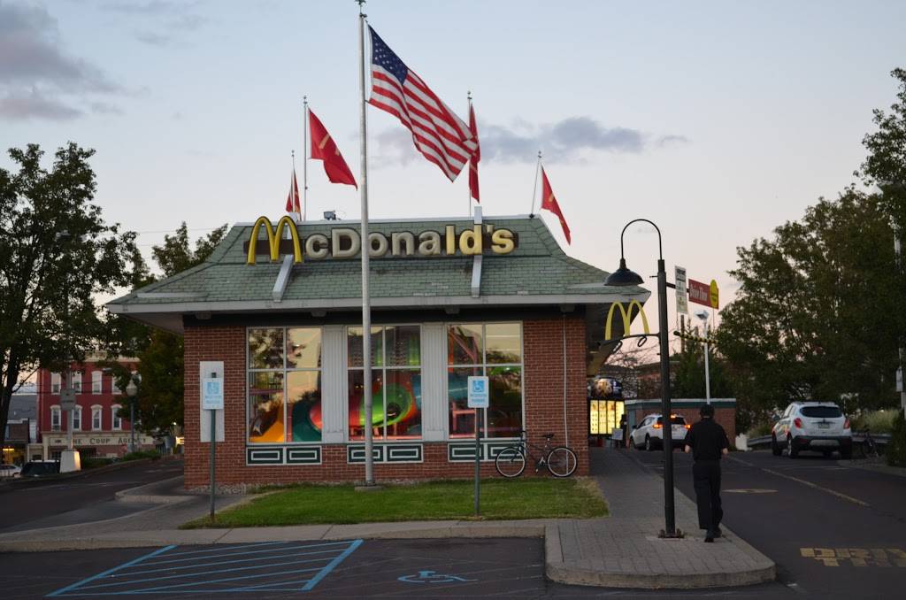 McDonalds | cafe | 35 Bound Ave, Milton, PA 17847, USA | 5707424420 OR +1 570-742-4420