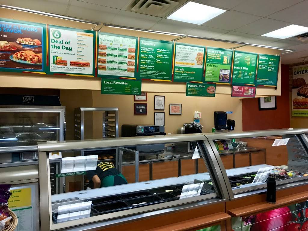 Subway Restaurants | restaurant | 329 Sand Ln, Staten Island, NY 10305, USA | 7189819800 OR +1 718-981-9800