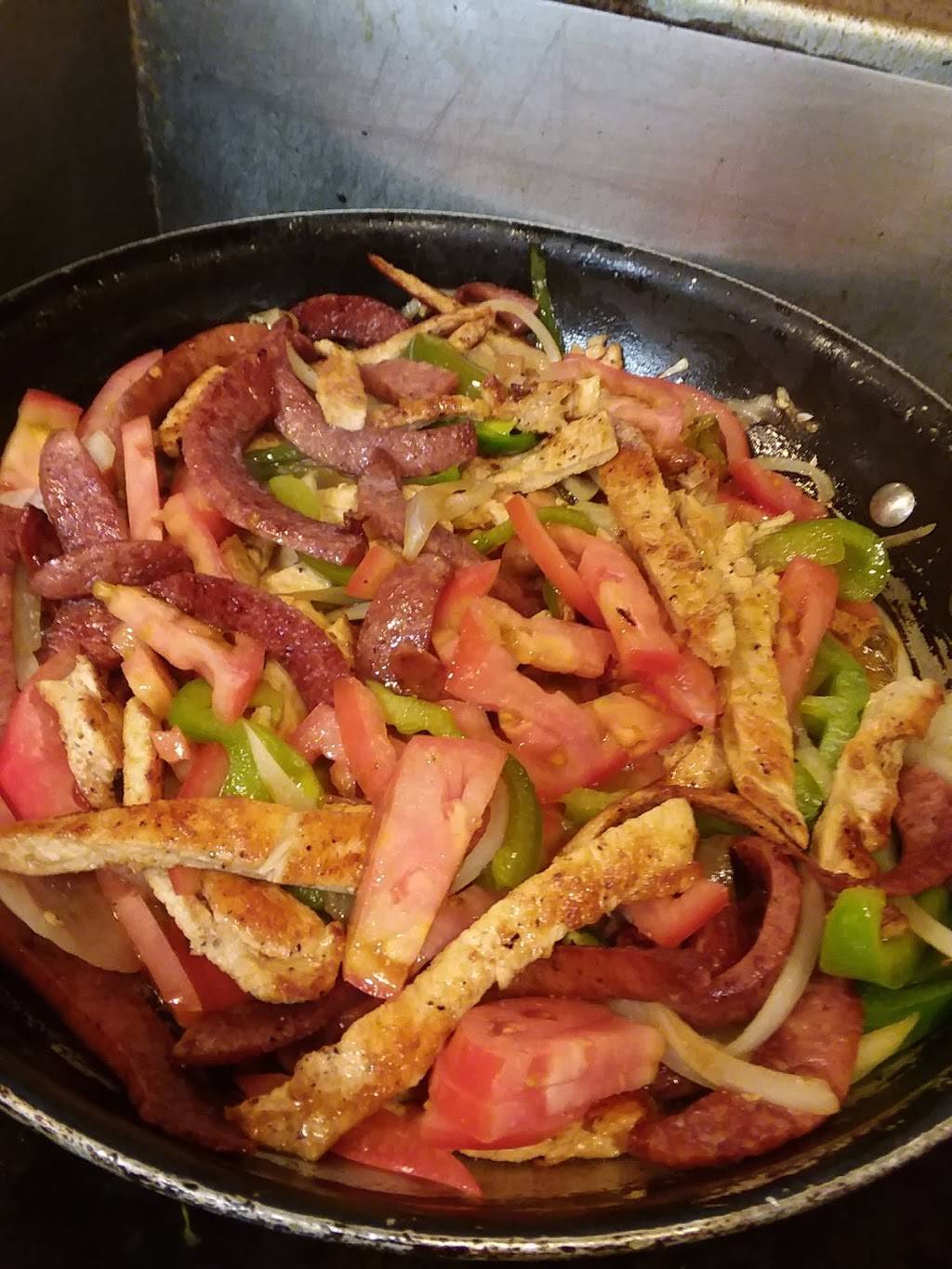 Taqueria Dos Lunas | restaurant | 5609 Uvalde Rd, Houston, TX 77049, USA | 8323424014 OR +1 832-342-4014